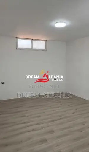Jepet me qera Ambient Biznesi Ish Ekspozita afer Kulla Blu (ID 4261156