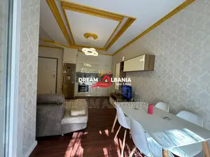 Super Apartament 2+1 me Qera Liqeni i Thate, prane Hotel Radisson (ID 