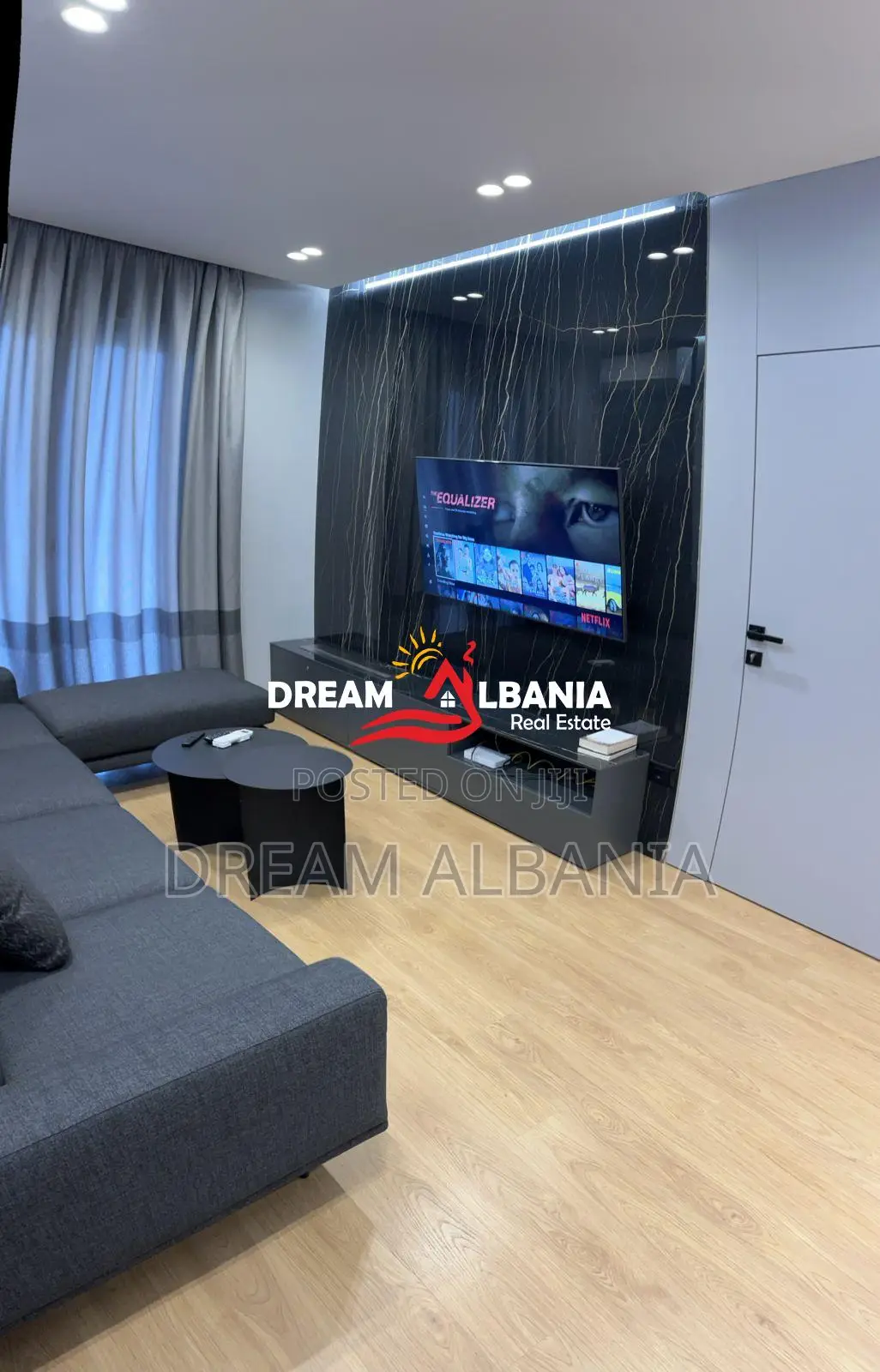 Apartament modern 2+1 me qera ne qender te Tiranes (ID 42215316)