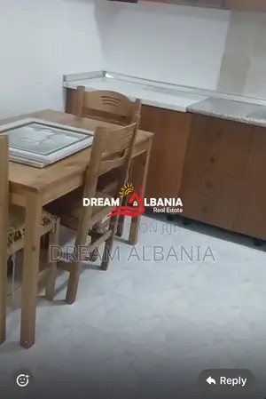 Jepet me qera shtëpi private 2+1+Parkim prane Amerikan 2, Rruga Dibres