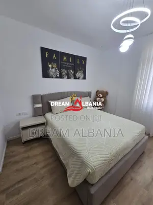 SHITET APARTAMENT 1+1 PRANE RESTORANT 2 LUANET, FRESK (ID 41111600)