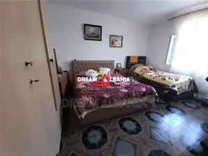 Shitet shtepi private ne zonen e Kombinatit (ID 4141018)