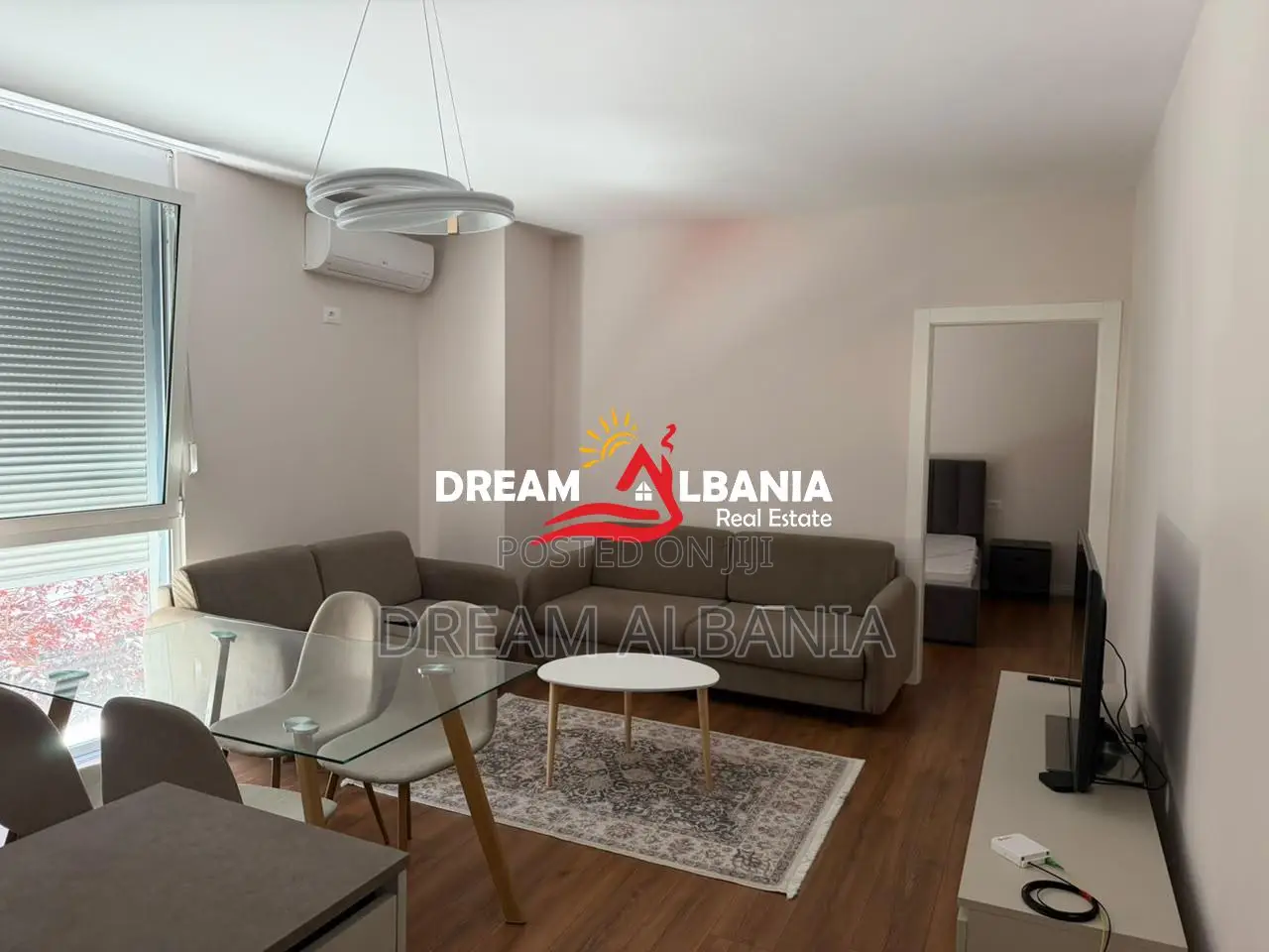 Jepet Apartament 2+1 me qera tek Rruga e Barikadave (ID 42215603)