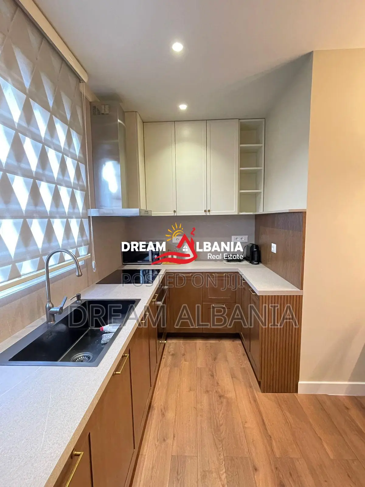Jepet me Qira Apartament 2+1 në Selitë prane Xhamise ( 42215624)