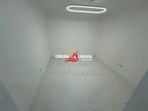 Jepete Apartament/Zyre 1+1+Post Parkimi me qera ne Zog te Zi ne Tirane
