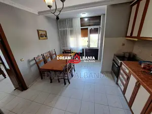 !!Opsion i Mire!! Shitet Apartament 2+1+2WC+Kuzhine me Vete, Rruga Dri