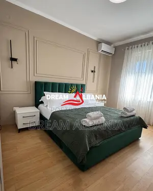 Super Apartament 2+1 me Qera ne Qender, prane Kafe Flora ne Tirane (ID