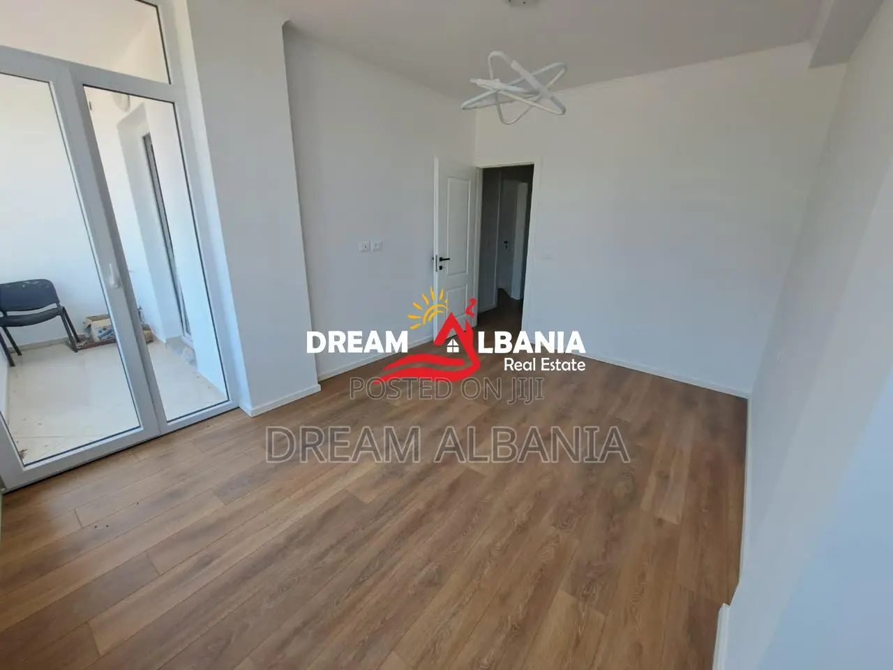 Shitet Apartament 1+1 Rruga Dritan Hoxha, Prane ZKM (ID 51110002)