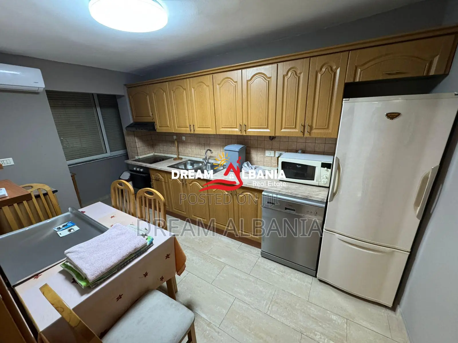 Apartament 2+1 ne shitje ne Rr e Dibres, prane Kompleksit Halili, Tira