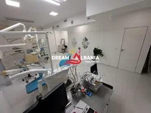 Klinike Dentare ne Shitje ne Don Bosko, afer Kryqezimit (ID 4161110)