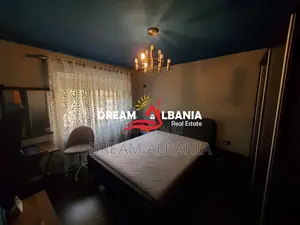 Shitet Apartament 3+1+2WC tek 21 Dhjetori, Prane Kryqezimit (ID 413919