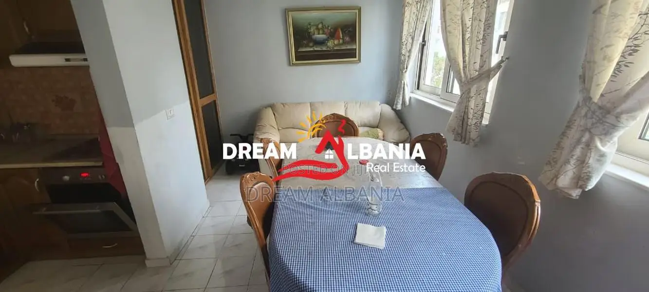 Apartament 3+1+2WC+2Ballkone me Qera ne Don Bosko, Prane Viva Market n