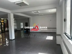 2 Ambjente per zyra me qera ne zonen e Varri Bamit (ID 42611106).