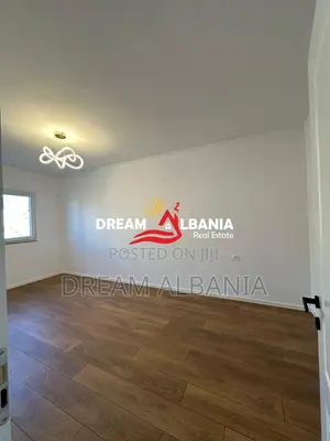 Apartament 2+1 ne Shitje, Mbrapa Fakultetit Te Shkencave te Natyres (I