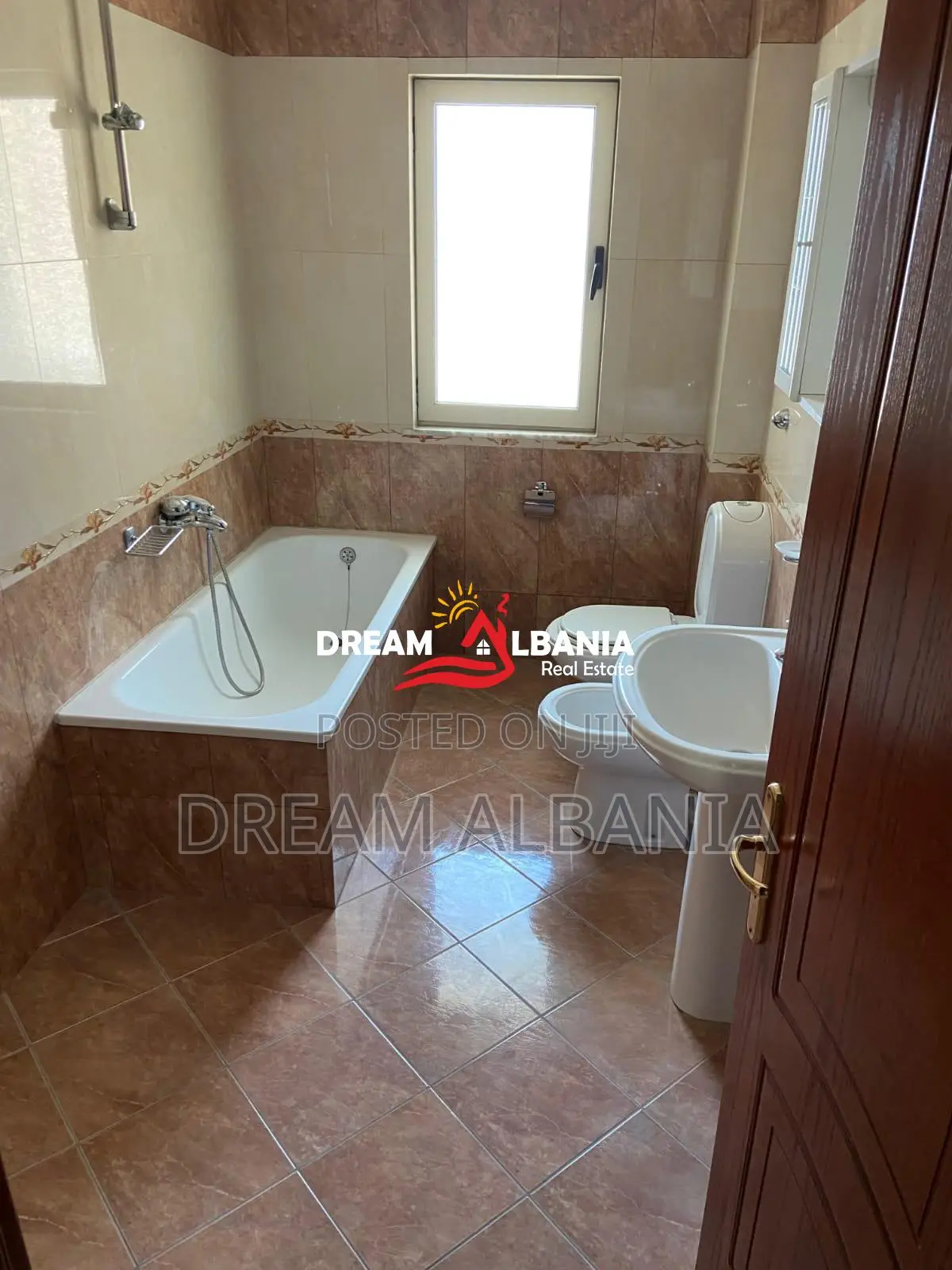 Apartament 1+1 me qera në Rrugën Shkelqim Fusha pranë Kodres Diellit (