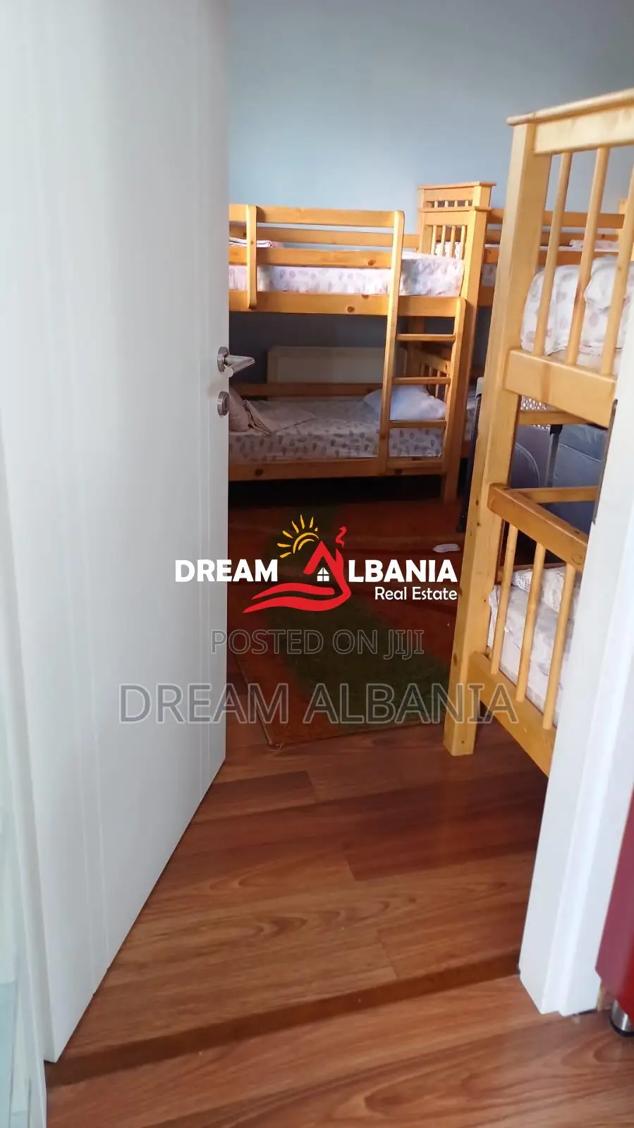 Jepet ambient bisnesi ne nje kate vile ne Sauk (ID4251462 ) f