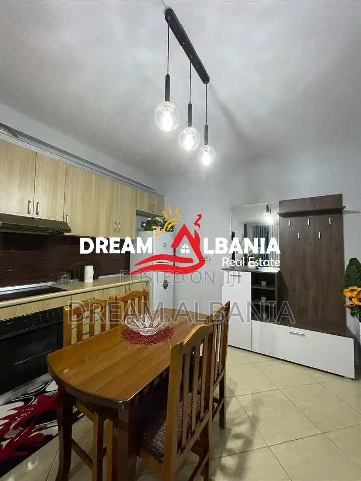 Apartament 2+1 me qera ne rrugen Haxhi Hysen Dalliu prane Fakultetit t