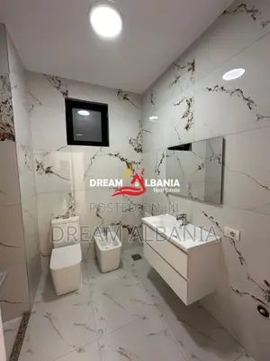 Shitet Apartament 2+1 – Tek Liqeni i Thatë, pranë Kenwood Store (41295