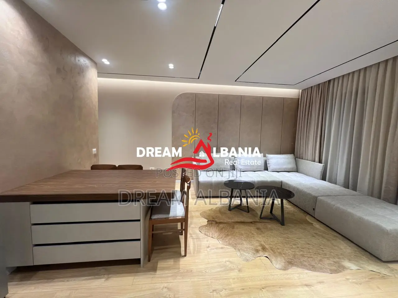 Apartament modern 2+1 me qera ne qender (ID 42215376)