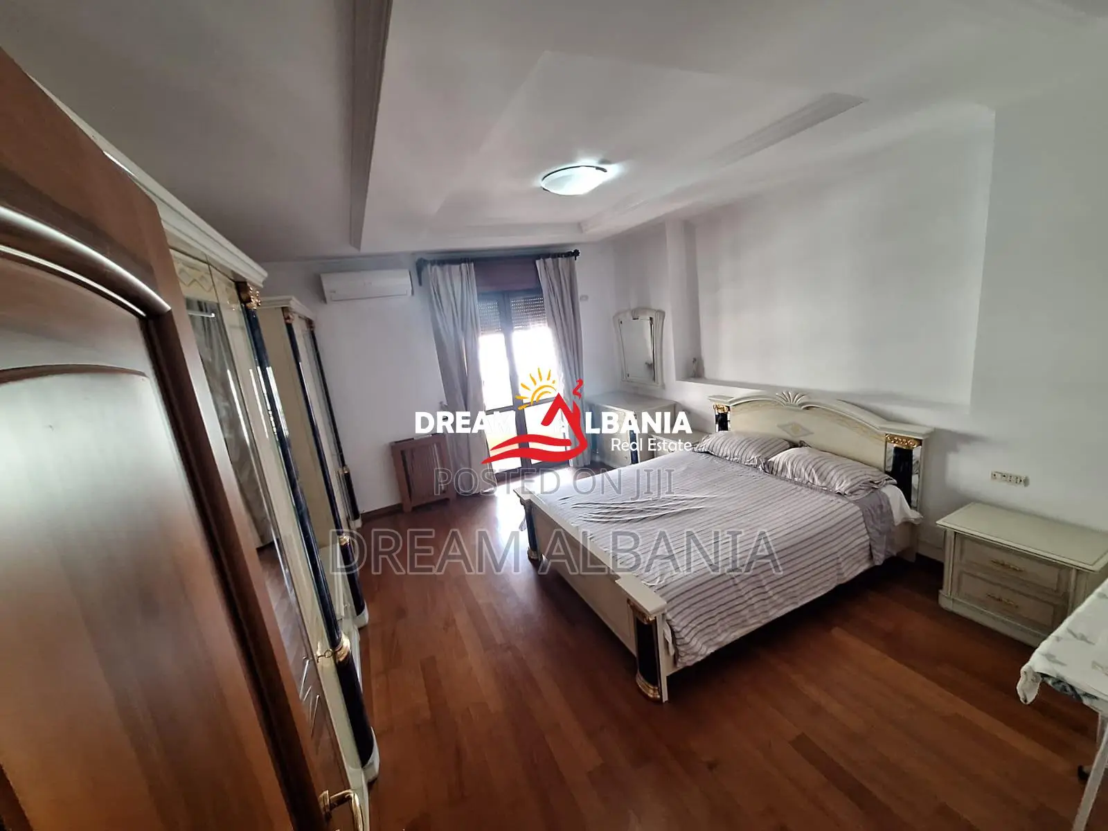 Jepet Apartament 3+1+2 me qera afer rrethrrotullimit te Komuna Parisit
