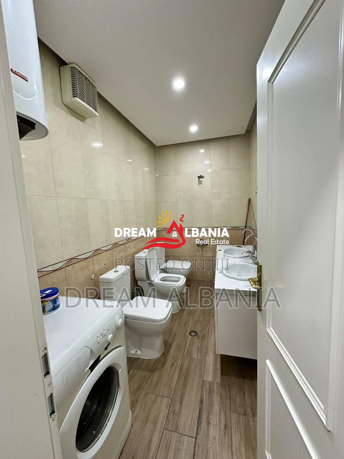 Ambjent me qera per zyra ne Bllok, Tirane (ID 42611151)