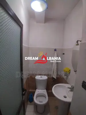 Dyqan ne shitje tek Rruga e Durresit, prane Hotel Colosseo, Tirane (ID