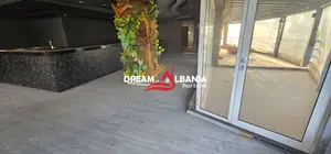 Shitet ambient biznesi kati dyte me ashensore ne vete tek Rr. Dritan H