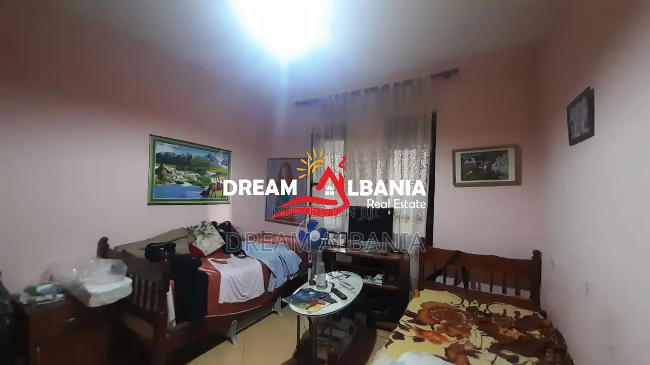 Apartament 2+1 ne shitje ne zonen e Kodres se Diellit prane Big Market
