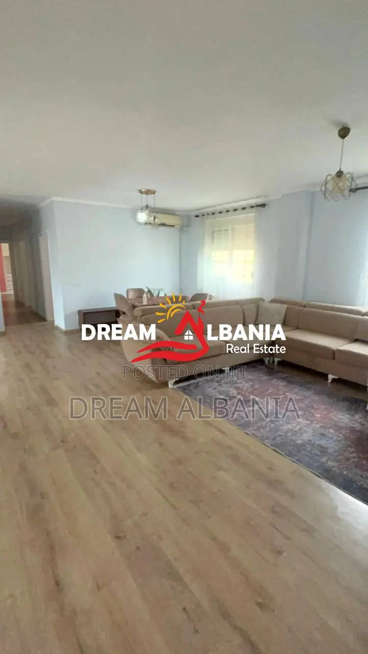 Apartament 3+1+2 ne shitje te Liqeni i thate prane Kopshtit Zoologjik 