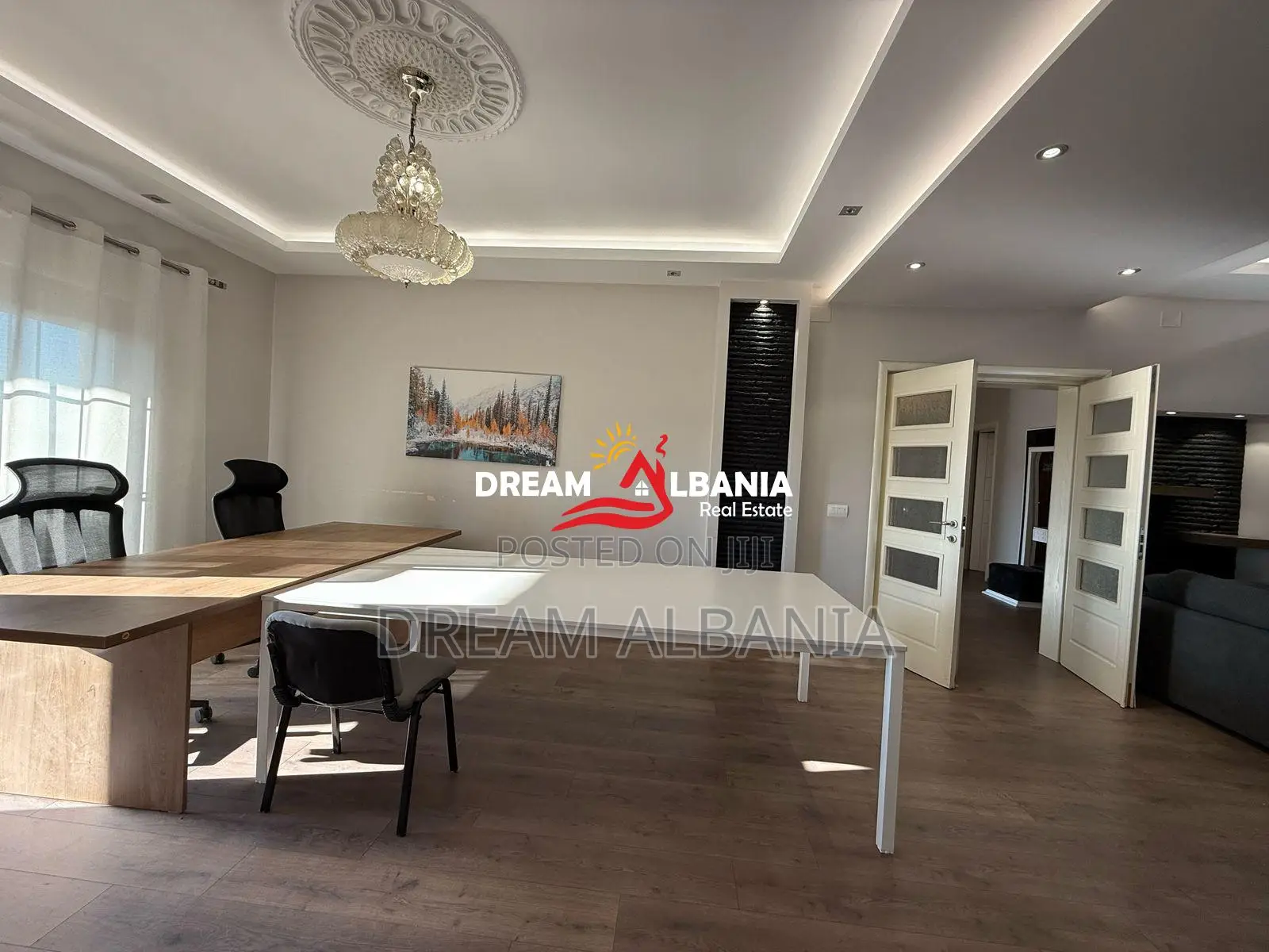 Godine 4 kateshe per HOTEL prane Spitalit Amerikan 2, Tirane (ID 42513
