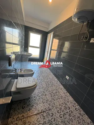 Jepen 2 Zyra me qera tek kompleksi Aura ne Laprake, Tirane (ID 4261156