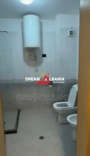 Jepet me qera Ambient Biznesi Ish Ekspozita afer Kulla Blu (ID 4261156
