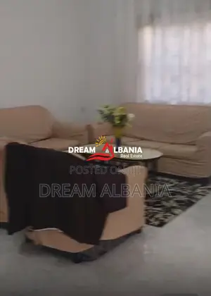 Jepet me qera shtëpi private 2+1+Parkim prane Amerikan 2, Rruga Dibres