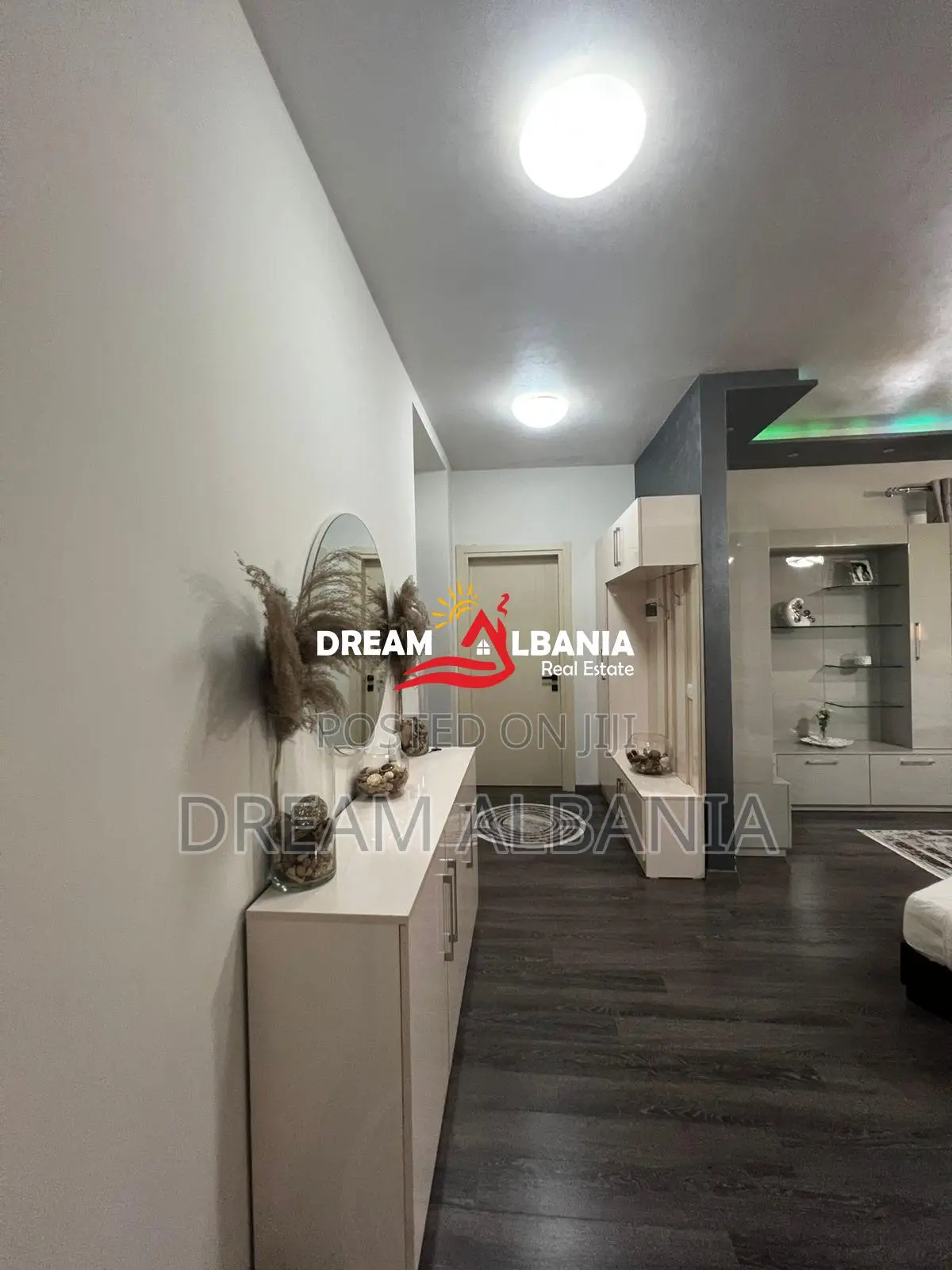 Super Apartament 2+1+2 ne shitje prane kompleksit Deliorgji, Tirane (I