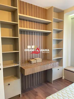 Jepet me Qira Apartament 2+1 në Selitë prane Xhamise ( 42215624)