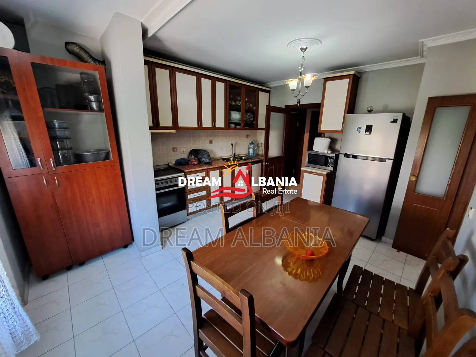!!Opsion i Mire!! Shitet Apartament 2+1+2WC+Kuzhine me Vete, Rruga Dri