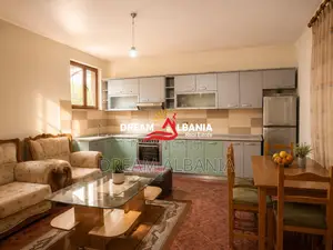 Apartament me qera 2+1 tek 5 Maji, prane shkolles Tirana Jone , ne Tir