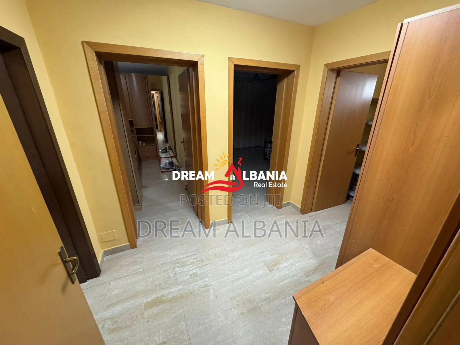 Apartament 2+1 ne shitje ne Rr e Dibres, prane Kompleksit Halili, Tira