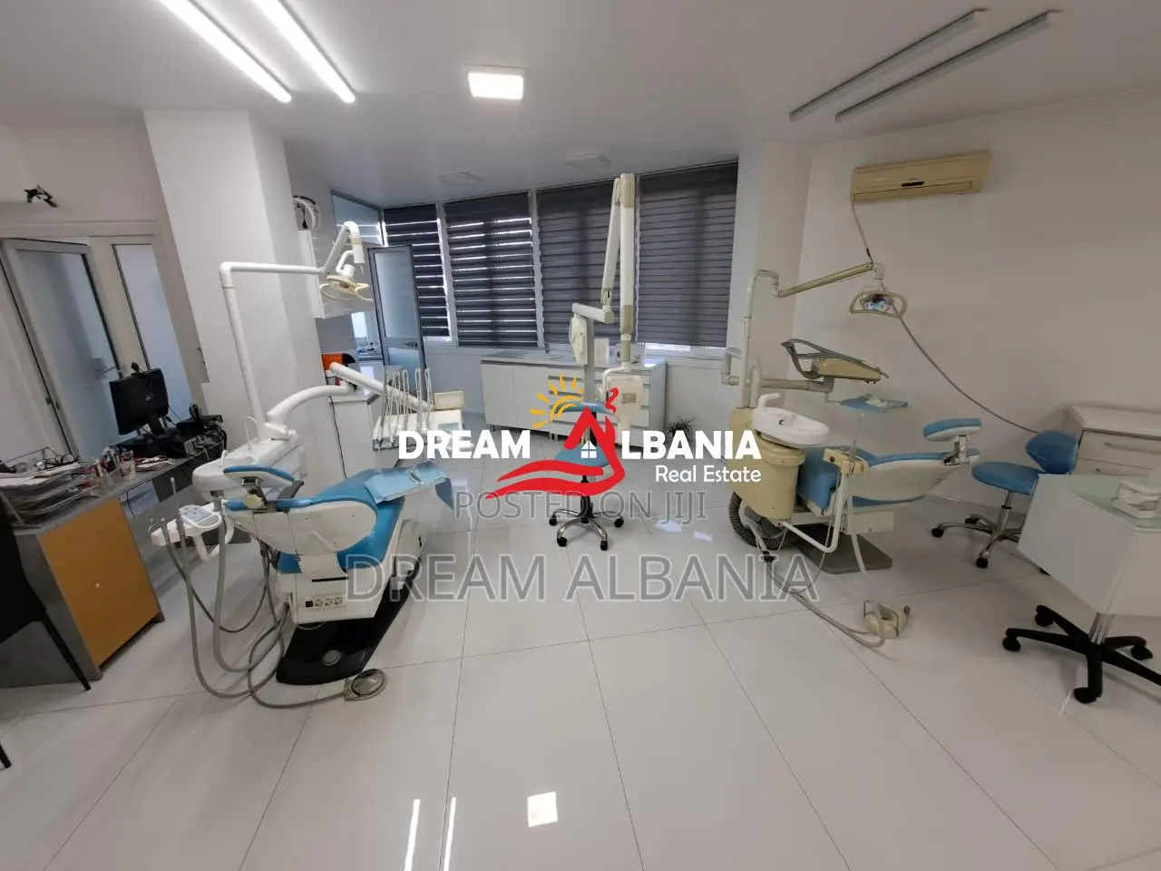 Klinike Dentare ne Shitje ne Don Bosko, afer Kryqezimit (ID 4161110)