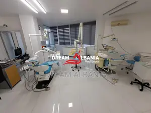 Klinike Dentare ne Shitje ne Don Bosko, afer Kryqezimit (ID 4161110)
