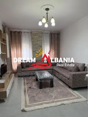 Jepen me qira 2 apartamente 2+1 me 2 tualete dhe ballkon në 5 Maji(ID 