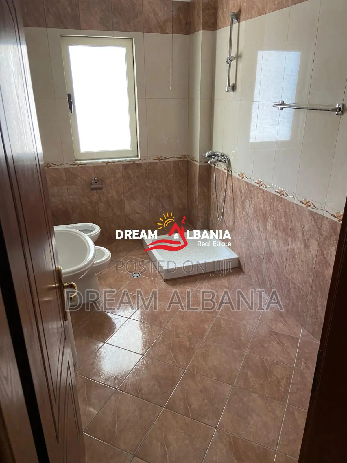 Apartment 3+1 per qera ne Rruga Shkelqim Fusha afer big Market (ID 423