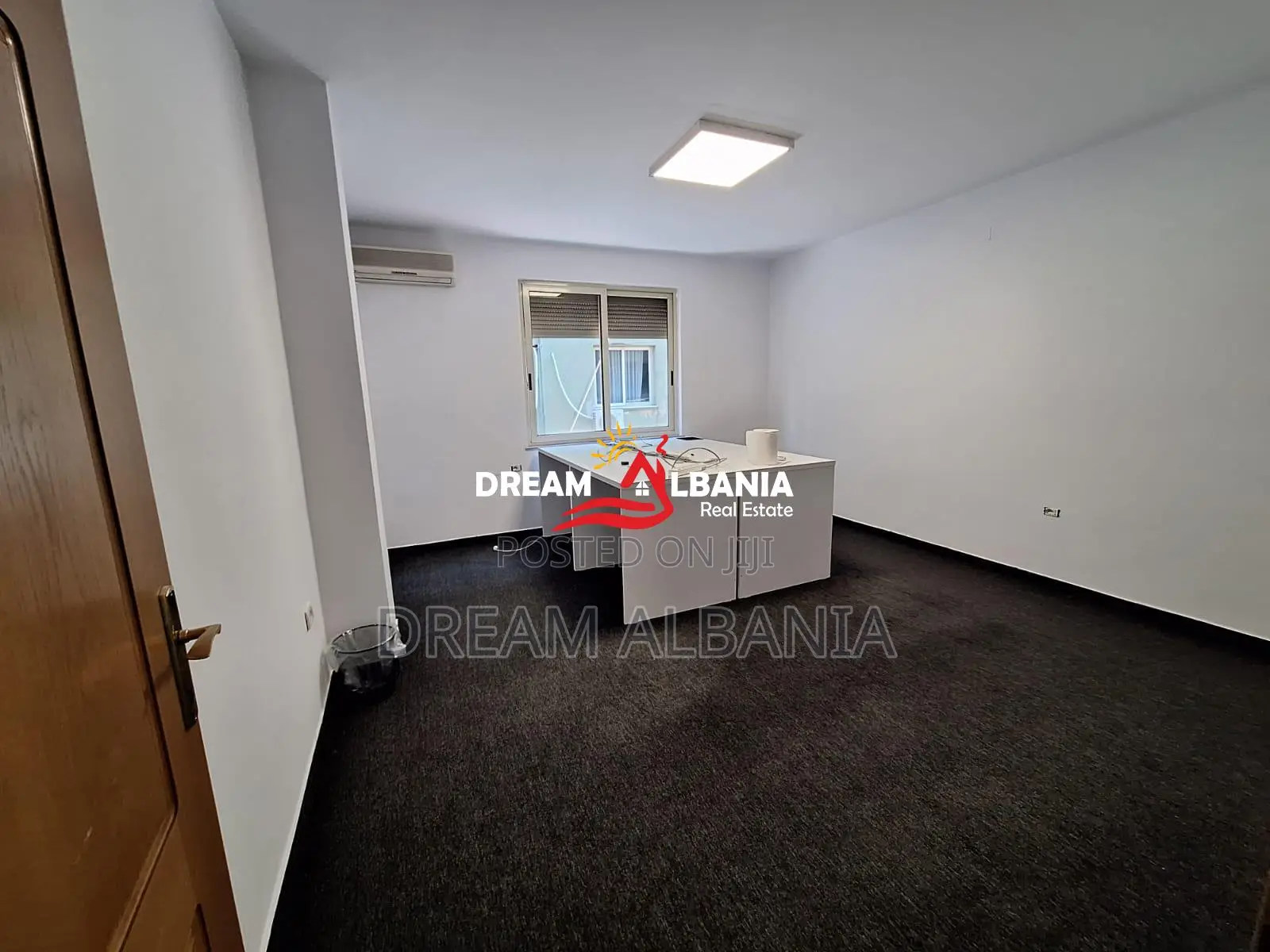 Jepet Me Qera Ambient Biznesi ne Bllok Prane Rruga Brigada VIII.(ID 42