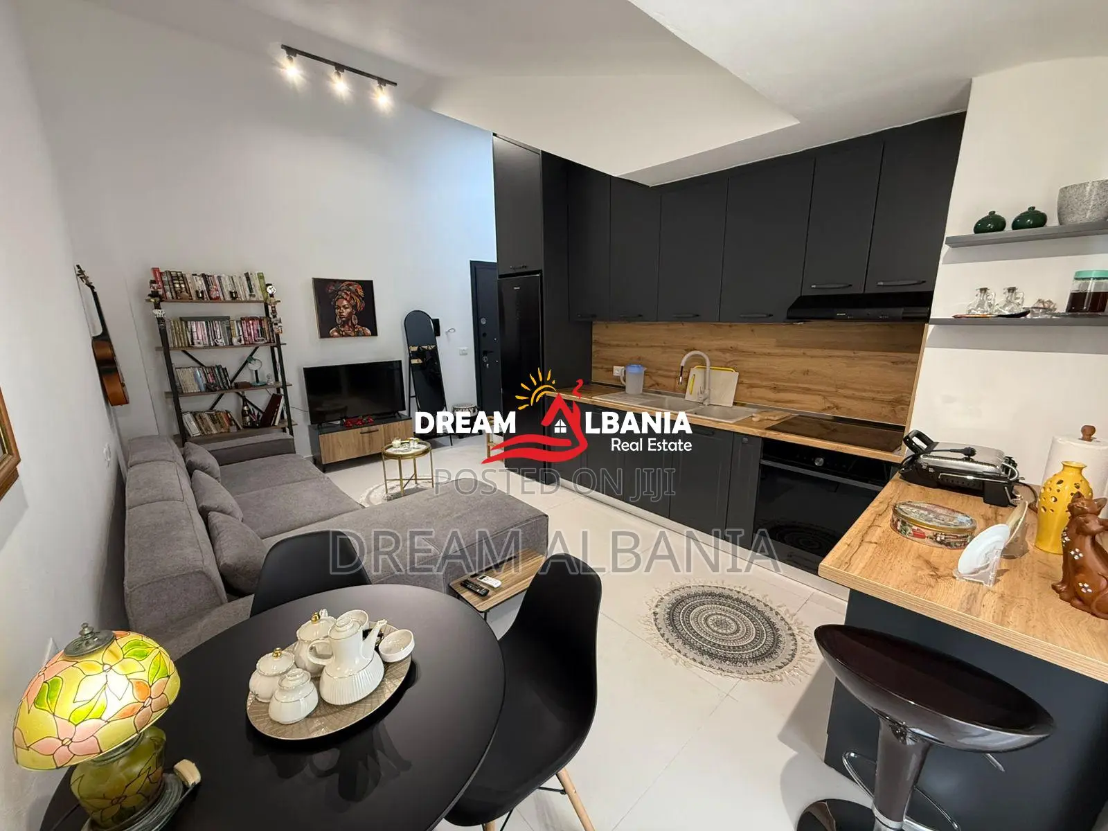 Shitet Apartament 1+1 Tek Restorant 2 Luanet ne Fresk (41111602)