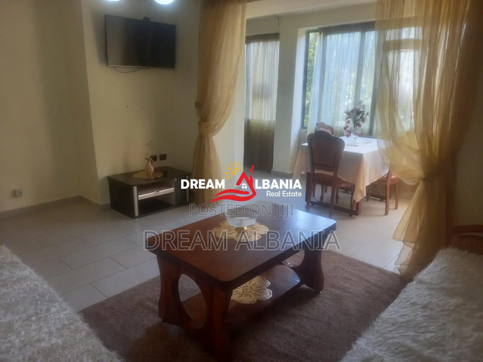 Jepet me qera apartament 2+1 ne rrugen Artan Lenja afer unazes (ID 422