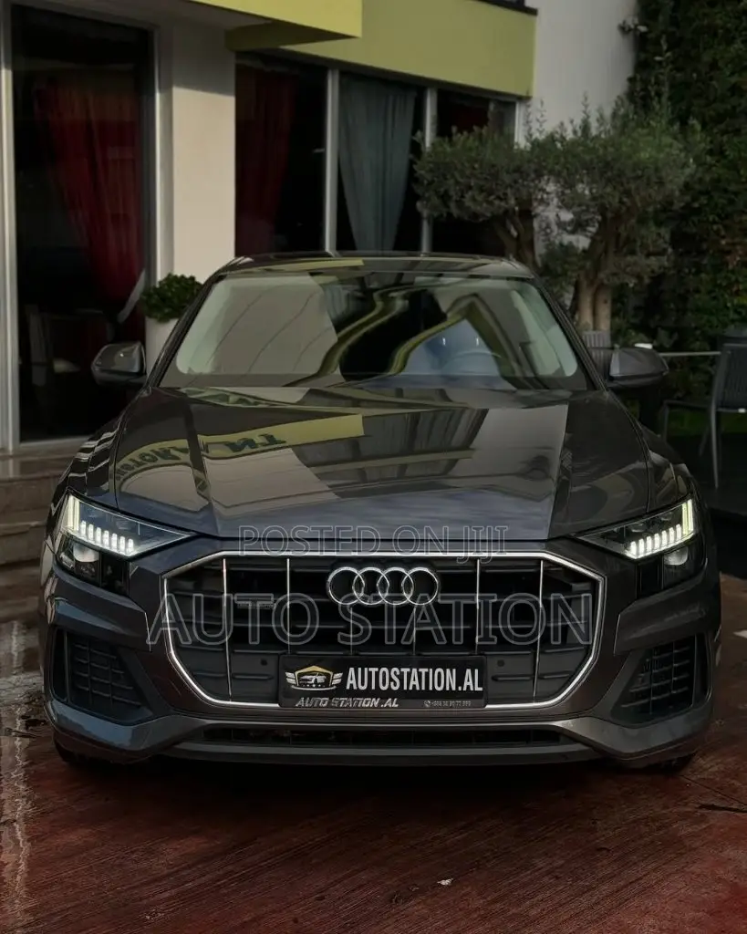 Audi Q8