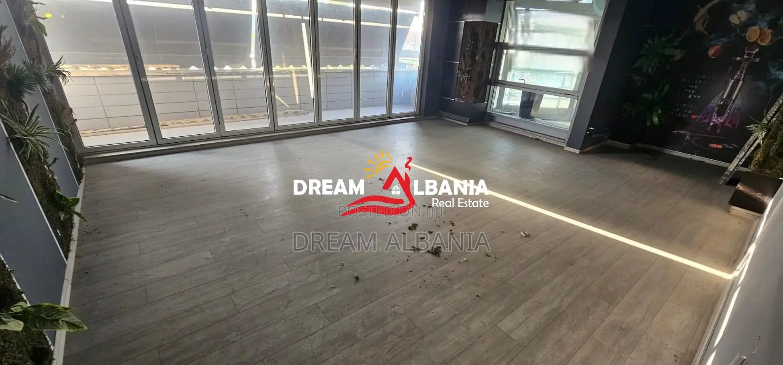 Shitet ambient biznesi kati dyte me ashensore ne vete tek Rr. Dritan H