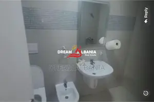 Ambjent zyre 2+1 me qera tek Bulevardi Zogu i Pare, Tirane (ID 4221118