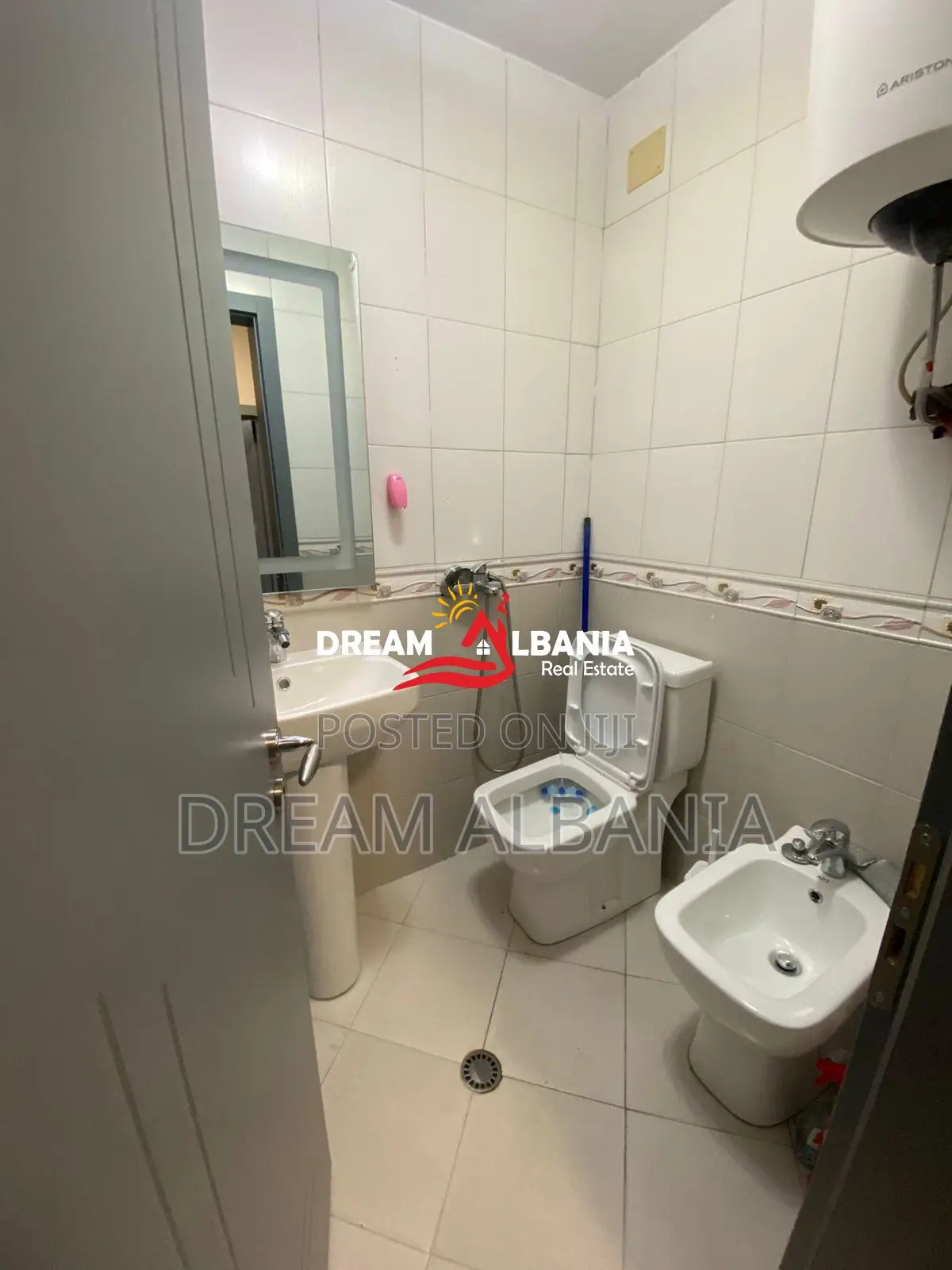 Jepet Zyre me qera ne rrugen Myslym Shyri (ID 42611219)