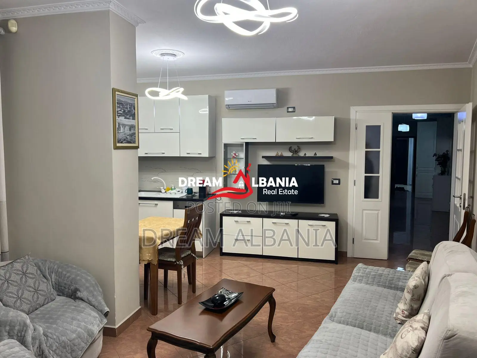 Jepet me Qira Apartament 2+1+2 – Pas Eye of Tirana, Qendër (id 4221559